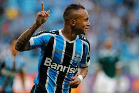 Kariyer sayfasında everton sousa soares isimli futbolcunun sezon bazında takımının yer almış olduğu turnuvalardaki maç, gol, asist, sarı kart, kırmızı kart, oyuna girme, oyundan alınma. Why Everton Soares Would Be A Brilliant Signing For Everton