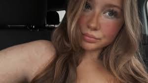 Katelyn Hammer's Instagram, Twitter & Facebook