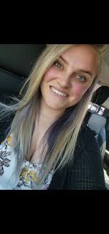 Who can recommend a trustworthy hair stylist for blonde hair services in  the Willis/Conroe area?