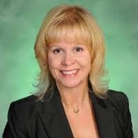 Leslie Leduc's Instagram, Twitter & Facebook