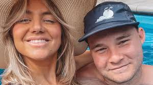 Complete strangers' helping Adelaide couple's surrogacy dream come true