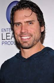 Comparison of Days of our lives and The Young and the Restless storylines