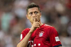 Plays the ball off the ground often. Robert Lewandowski Wanted To Leave Bayern Munich Because He Felt Alone Bleacher Report Latest News Videos And Highlights