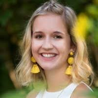 Abigail Bender's Instagram, Twitter & Facebook