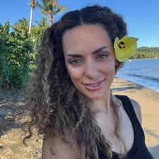 Writer, filmmaker and internet trickster Oobah Butler goes undercover at  Amazon to reveal how it treats its workers and how easily its algorithms  can be hacked, before tricking the corporate giant into