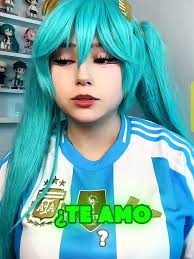 Exquisite Hatsune Miku Cosplay by Upminaa