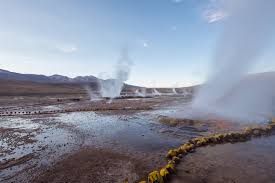 Géiseres del Tatio al amanecer. Una experiencia que no olvidarás.