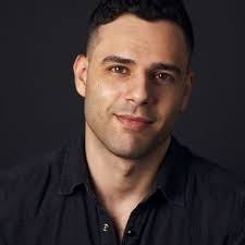 Stephanie Small (@stephsmallactor)