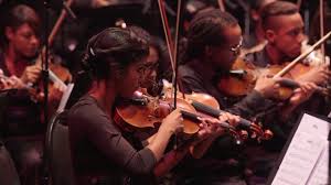 "Camerata en Guaguancó" by Guido López-Gavilán. Conductor: Ernesto Lima  Parets