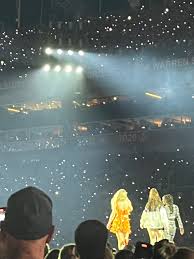 amelia badia (@ameliabadiaa)