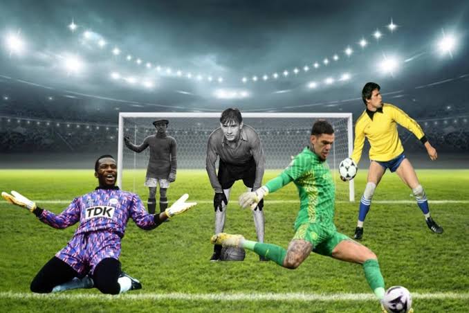 Evolution of the Goalkeeper: From Shot Stoppers to Playmakers - The Football Freak