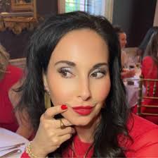 Blurred Lines Aesthetics