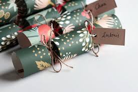 How to make christmas crackers. How To Make Crackers From Scratch Free A4 Cracker Template