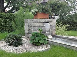 Teiche Bachlaufe Quellsteine Und Becken Von Koch Brunnen Garten Garten Landschaftsbau Wasserspiel Garten