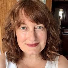 Vanessa Edwards (@_vanessaedwards)