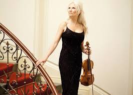 Join to listen to great radio shows, dj mix sets and podcasts. Svenska Hollywoodfrun Lanserar Halsojuice I Usa Kurera Se