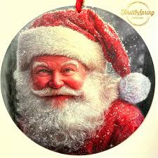 Free arch lattice display stand available