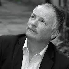 JOHN DRYSDALE … UN FOTOGRAFO CHE SI DIVERTE E CHE CI DIVERTE…