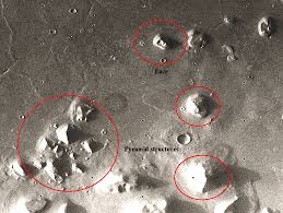 Thuyết âm mưu về kim tự tháp sao Hỏa bị vạch trần