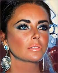 Doris Rainbow's Instagram, Twitter & Facebook