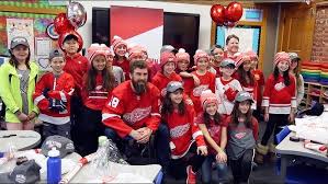 Red Wings visit Pierce Elementary School