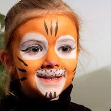 Travestimento Bimba Da Tigre Disegno Sul Viso Trucchi Halloween Facili Halloween Bambini Trucco Per Halloween Halloween