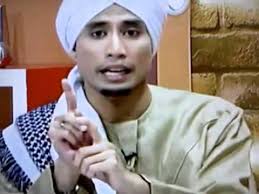 Di sini saya ada 1 persoalan mengenai hukum fiqh.diharap tuan mufti dpt memberi. Ustaz Don Mewarnakan Rambut Youtube