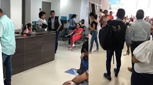 Trabajo eps sura barranquilla, atlántico. Unos De Pie Y Otros En El Piso Demoras En La Atencion De Sura Eps Sigue Sin Cambiar