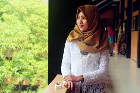 Krama inggil merupakan salah satu tingkatan dalam bahasa jawa yang terbilang sangat halus. Bahasa Jawa Krama Alus Dan Artinya Jogja Post