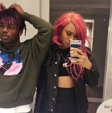 Lil peep veröffentlichte im jahr 2015 sein erstes mixtape unter dem pseudonym lil peep, das mit 4000 streams auf soundcloud erste erfolge und bekanntheit erreichte. Lil Uzi Vert Beziehung Vermogen Grosse Tattoo Herkunft 2021 Taddlr