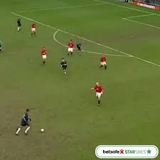 Esultanza ieri ibrahimovic secondo gol ? West Ham Di Canio Goal Gif On Gifer By Aurilas