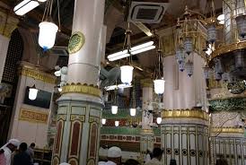Warqa bin naufal was a learned person who informed prophet(pbuh) about angel jibrael (as) and told him that he is the prophet and angel jibrael (as) but waraqah warned that all the people would not listen to the prophet and some would mistreat his followers. Ketika Seorang Nasrani Membenarkan Kerasulan Muhammad Saw Koranriau Co Berita Pilihan Tentang Riau Dan Indonesia