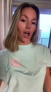 Out here living my best life.. alone.. until one of you men act right.  #single #singlelife #fyp #fypシ Best advice my friends ever gave “Look for  the 3 F’s in a man”☺️❤️#foryoupage #foryourpage