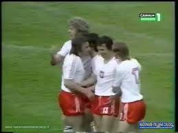 I mondiali in germania del 1974 hanno lasciato in eredità il calcio totale proiettato nel futuro dell'olanda, ha iscritto nell'albo d'oro la germania del kaiser franz beckenbauer, e se vogliamo un tocco tricolore ha segnato l'eclisse dei messicani azzurri spazzati via al primo turno.ma c'è un'altra squadra, sorprendente. Mondiali 1974 Italia Polonia 2 1 Video Dailymotion