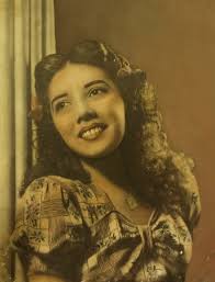 Telma Saraiva e a descoberta das cores, por Roberta Rocha