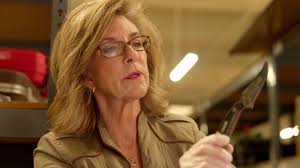 Kelly Siegler Examines Key Murder Weapon in Jeffrey Wright's Case