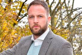 Clarke played for st mirren, chelsea and the scotland national team, winning three major trophies with chelsea towards the end of his career. I2 Prod Irishmirror Ie Incoming Article11546814