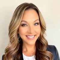 Donna Maines's Instagram, Twitter & Facebook