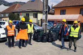 Beneficiarii De Ajutor Social Din Comuna Bistra LucreazÄƒ In Folosul ComunitÄƒÅ£ii