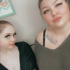 Bree Foster's Instagram, Twitter & Facebook