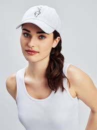 Bonnet Docker Femme Les Chapeaux Et Casquettes Pour Hommes Les Plus Stylés  Pour Toutes Les Occasions Par Olivia Doonan Le 20 Juin 2023 Bonnet Docker  En Ligne
