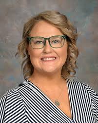 Ashley Plemmons's Instagram, Twitter & Facebook