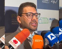 Governador exonera assessor do PDT acusado de ameaçar ex-esposa em Teresina 