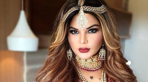 Bigg Boss fame Rakhi Sawant is ready for Hollywood - 'Here I come', declares the actress on Instagram | People News | Zee News
