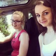 Amy Fitzsimons (@AmyFitz915)