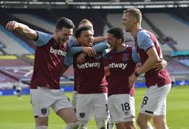Latest on west ham united midfielder declan rice including news, stats, videos, highlights and more on espn. West Ham News Rice Reacts To Carlton Cole Question On Irons Celebration