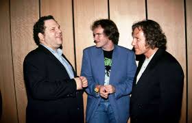 Disgraced movie mogul harvey weinstein will be extradited to california after a new york judge's approval, where he faces additional sexual assault charges. Bild Zu Quentin Tarantino Unantastbar Der Fall Harvey Weinstein Bild Harvey Weinstein Quentin Tarantino Filmstarts De