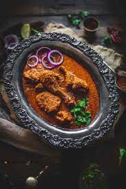 Malvani Chicken Curry Recipe Gastronomic Bong Recipe Curry Chicken Curry Recipes Spicy Chicken Recipes