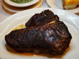 Place the desired amount of lettuce into a large, shallow bowl or onto a large plate. I Can T Be The Only One That Likes Char On Their Steaks Pittsburgh Style Imgur