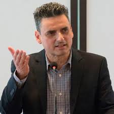 Otro del sexenio de Peña Nieto: SFP inhabilitó por 10 años a Guillermo  García Alcocer, ex titular de la CRE